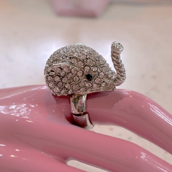 Silver Tone Elephant Crystal Ring‎ - Picture 7 of 11